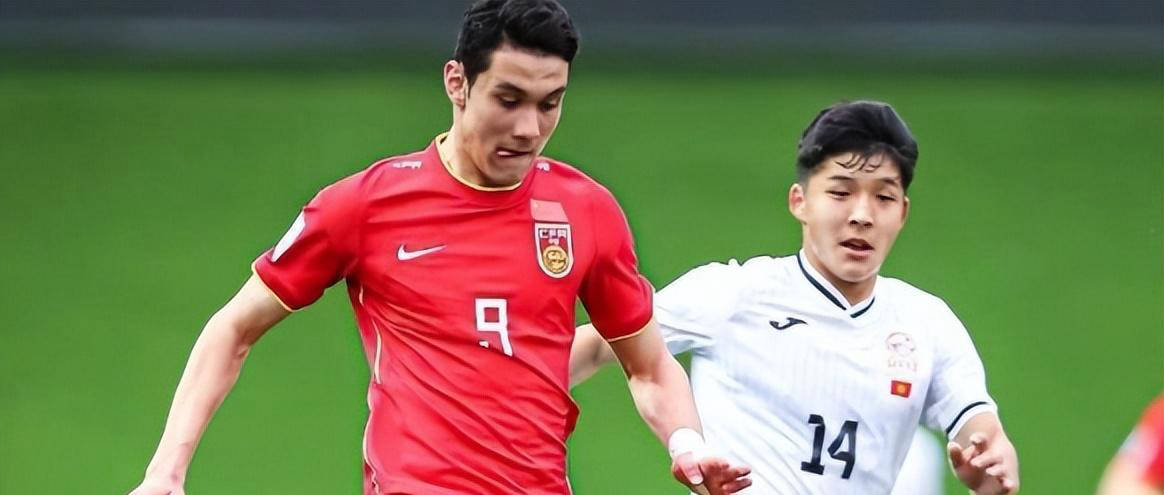 邵佳一国足新锋霸近日传闻签约西甲球队？真相揭晓，杨铭锐实力备受期待